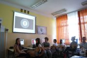 	młodzież w klasie komputerowej MZS nr 6 w Gorlicach	
