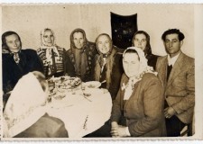 Powiększ zdjęcie Kobiety z Leszna Górnego; od lewej Kłoczka, Bybel, Sokyra, Romańczak, Sokyra, Gyba