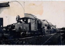 Powiększ zdjęcie Lokomotywa na bocznicy kolejowej w Zagórzanach