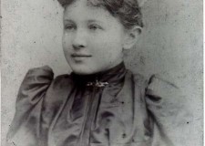 Powiększ zdjęcie Szesnastoletnia Antonina — siostra Jarosława Siokało; Lwów