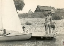 Powiększ zdjęcie Fabryczne wczasy nad Jeziorem Rożnowskim