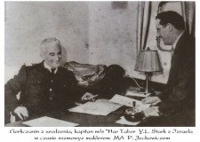 Powiększ zdjęcie Gorliczanin z urodzenia, kapitan m/s Har Tabor — Y.L. Stark z Izraela w czasie rozmowy maklerem MA P. Jechowiczem