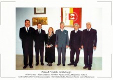Powiększ zdjęcie Zarząd Powiatu Gorlickiego — Gorlice 2002