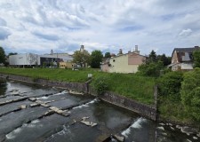 Powiększ zdjęcie Budynki firmy Angus