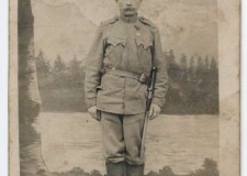 Powiększ zdjęcie Józef Latasiewicz (dziadek Tadeusza Latasiewicza) w mundurze wojsk austriackich podczas I wojny światowej (awers fotografii)