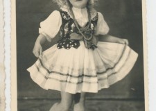 Powiększ zdjęcie Halina Andruch-Wójtowicz; 1943 rok