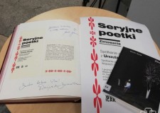Przejdź do - Seryjni poeci w Gorlicach: Urszula Honek — spotkanie autorskie — relacja