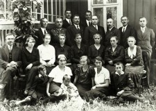 Powiększ zdjęcie Zjazd rodziny i przyjaciół w Jaśle w 1936 roku