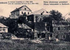 Powiększ zdjęcie Ruiny zburzonego młyna Lebowskich — karta pocztowa z 1916 r.