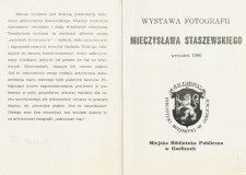 Powiększ zdjęcie Wystawa fotografii Mieczysława Staszewskiego w Miejskiej Bibliotece Publicznej; 1980 rok
