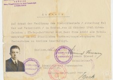 Powiększ zdjęcie 19. Ausweis Adolfa Piona z 1941 r., potwierdzający zatrudnienie w szkole okupacyjnej „Handlówce” (sekretarz)